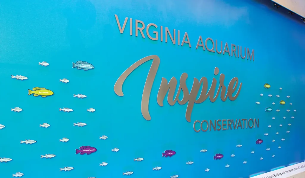 virginia aquarium sign