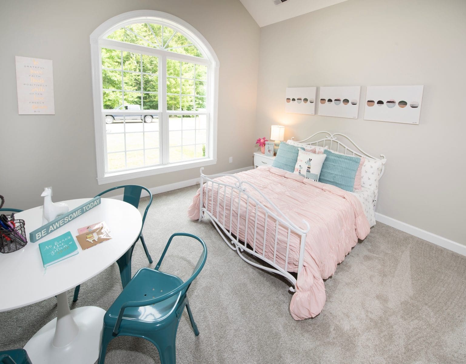 Idea House bedroom