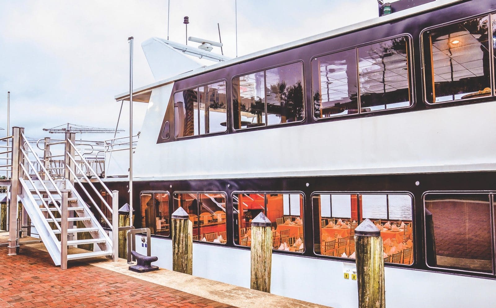 Virginia Elite, yacht, Spirit Cruises, Norfolk