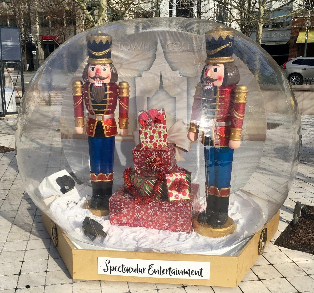 Snow Globe Spectacular, Town Center of Virginia Beach