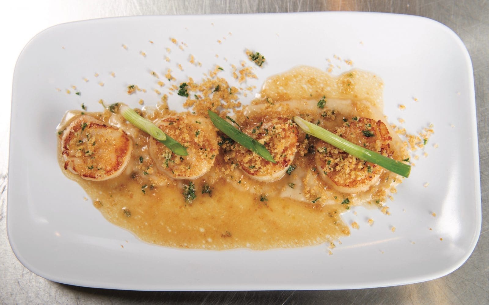 lemon crumb seared scallops