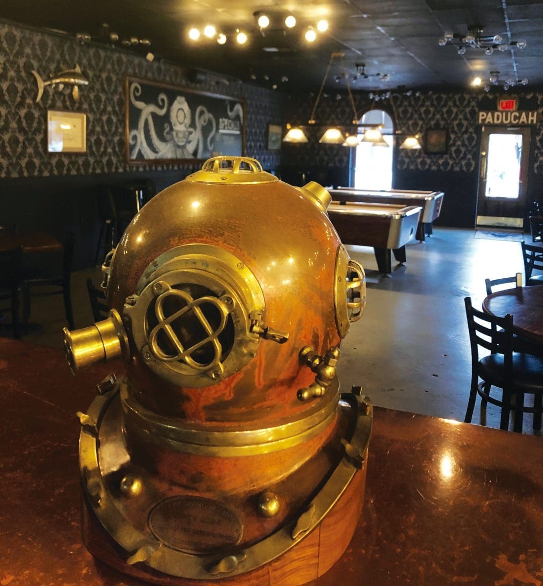 Phoebus Dive Bar
