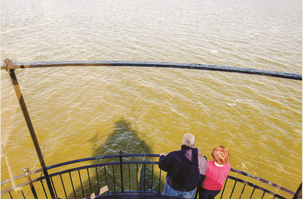 middle ground lighthouse bob and joan gonsoulin